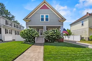 11 Huttleston Ave, Fairhaven, MA 02719 - Photo 1