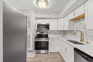 104 Oak Ln, Brockton, MA 02301 - Photo 1