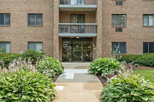 65 Commons Dr, Shrewsbury, MA 01545 - Photo 1