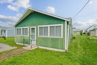 298 Plymouth Ave, Marshfield, MA 02050 - Photo 1