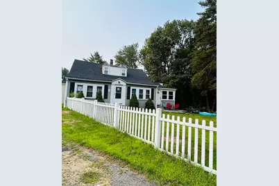 733 Pleasant St #2, Leicester, MA 01542 - Photo 1