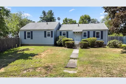 22 Main St, Shrewsbury, MA 01545 - Photo 1