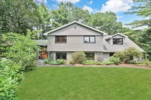 8 Fox Hill Dr, Wilbraham, MA 01095 - Photo 1