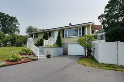 8 John F Kennedy Ave, Clinton, MA 01510 - Photo 1