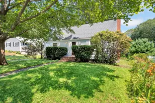 9 Middle St, Beverly, MA 01915 - Photo 1