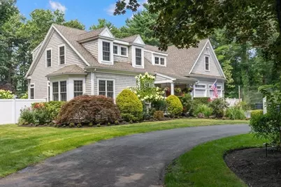 45 Summer St, Duxbury, MA 02332 - Photo 1