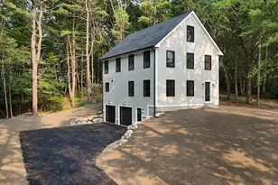 34 Summit Ave, Amesbury, MA 01913 - Photo 1