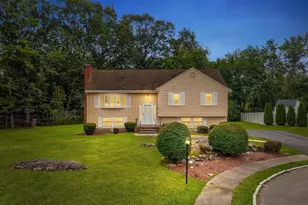 22 Millbrook Ln, Wakefield, MA 01880 - Photo 1