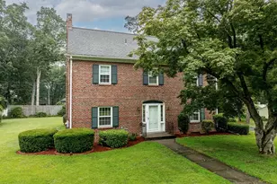 27 Mountainview St, Westfield, MA 01085 - Photo 1