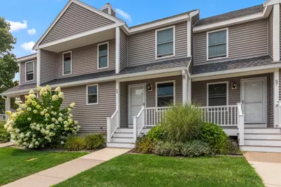 69 Sycamore Dr #69, Leominster, MA 01453 - Photo 1