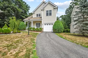 38 Sunflower Dr, Raynham, MA 02767 - Photo 1