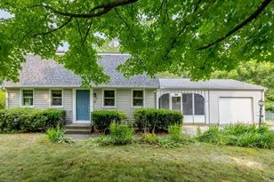 18 Burbank Ln, Lancaster, MA 01523 - Photo 1