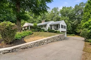 26 Montview Rd, Chelmsford, MA 01824 - Photo 1