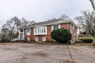 572 Pleasant St, Brockton, MA 02301 - Photo 1