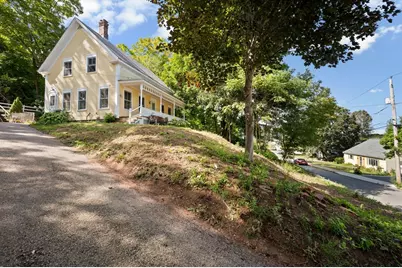 16 Pleasant St, Uxbridge, MA 01569 - Photo 1