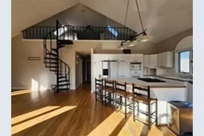 194 Rockdale Ave #2L, New Bedford, MA 02740 - Photo 1