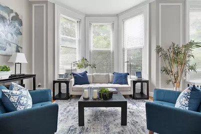 292 Beacon St #3, Boston, MA 02116 - Photo 1