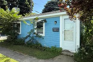 174 Bluff Ave, Swansea, MA 02777 - Photo 1