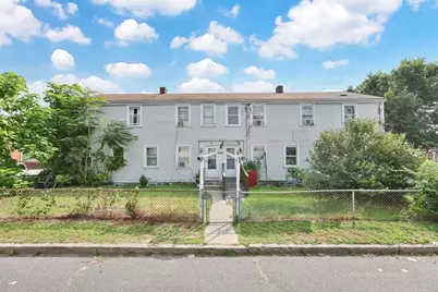 7 Kelly Pl, Springfield, MA 01104 - Photo 1