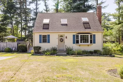18 Murdock St, Carver, MA 02330 - Photo 1