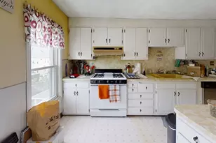 28 Melrose St, Arlington, MA 02474 - Photo 1