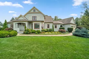 22 Whitehall Cir, Beverly, MA 01915 - Photo 1