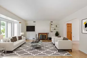 9 Chase St, Newburyport, MA 01950 - Photo 1