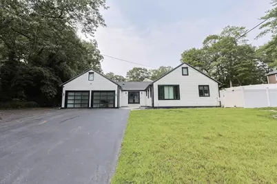 15 Old Wood Rd, North Attleboro, MA 02760 - Photo 1