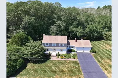 134 Briarbrook Dr, Seekonk, MA 02771 - Photo 1