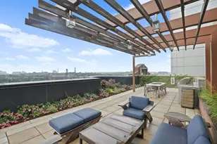 100 Lovejoy Wharf, Boston, MA 02114 - Photo 1