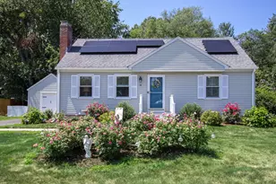 18 Bayne St, East Longmeadow, MA 01028 - Photo 1