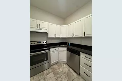 1082 Commonwealth Ave #101, Boston, MA 02215 - Photo 1