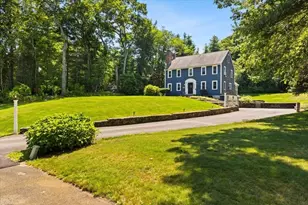 20 Acorn Ln, Pembroke, MA 02359 - Photo 1