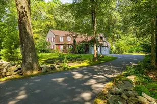 131 Kelly Rd, Northbridge, MA 01534 - Photo 1