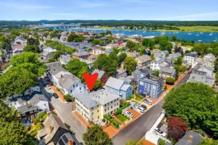 15 Beck St, Newburyport, MA 01950 - Photo 1