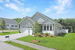 23 Country Club Cir, Methuen, MA 01844 - Photo 1