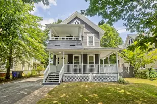 107 Thompson St, Springfield, MA 01109 - Photo 1