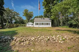 61 West St, Ludlow, MA 01056 - Photo 1