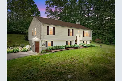 19 Hammond Street, Oxford, MA 01540 - Photo 1