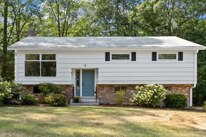 7 Pilgrim Rd, Chelmsford, MA 01824 - Photo 1