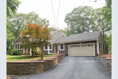 42 Oxbow Rd, Charlton, MA 01507 - Photo 1