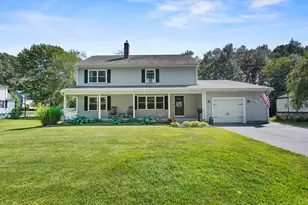 15 Paul St, Auburn, MA 01501 - Photo 1