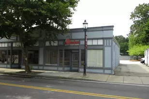 83 Church St, Northbridge, MA 01588 - Photo 1