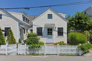 10 Washington Ave, Provincetown, MA 02657 - Photo 1
