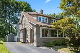 6 Iowa St, Worcester, MA 01602 - Photo 1