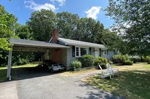 10 Clarke Dr, Marlborough, MA 01752 - Photo 1