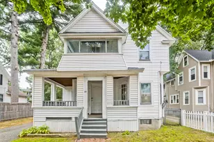 33 Forest St, Springfield, MA 01108 - Photo 1