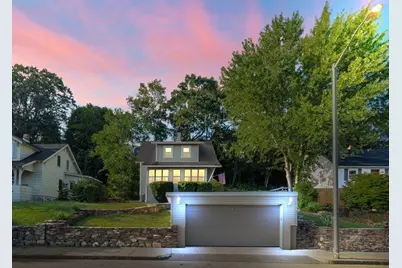 219 Hamilton St, Worcester, MA 01604 - Photo 1