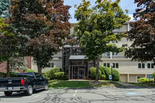 4 Duck Pond Rd, Beverly, MA 01915 - Photo 1