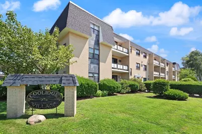 48 Bigelow Ave #11, Watertown, MA 02472 - Photo 1